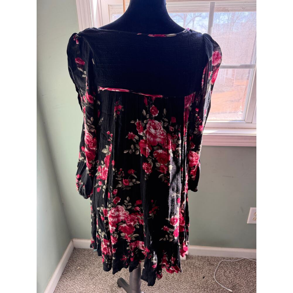 Altar’d State Black Velvet Floral Rose Long Sleeve Babydoll Tunic Dress Size M - Picture 4 of 5